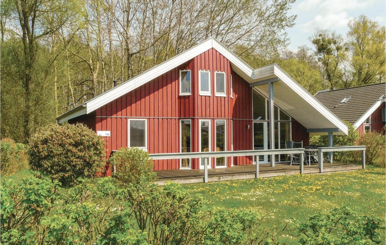 Stunning home in Rechlin with 2 Bedrooms, Sauna&WiFi Exterior foto