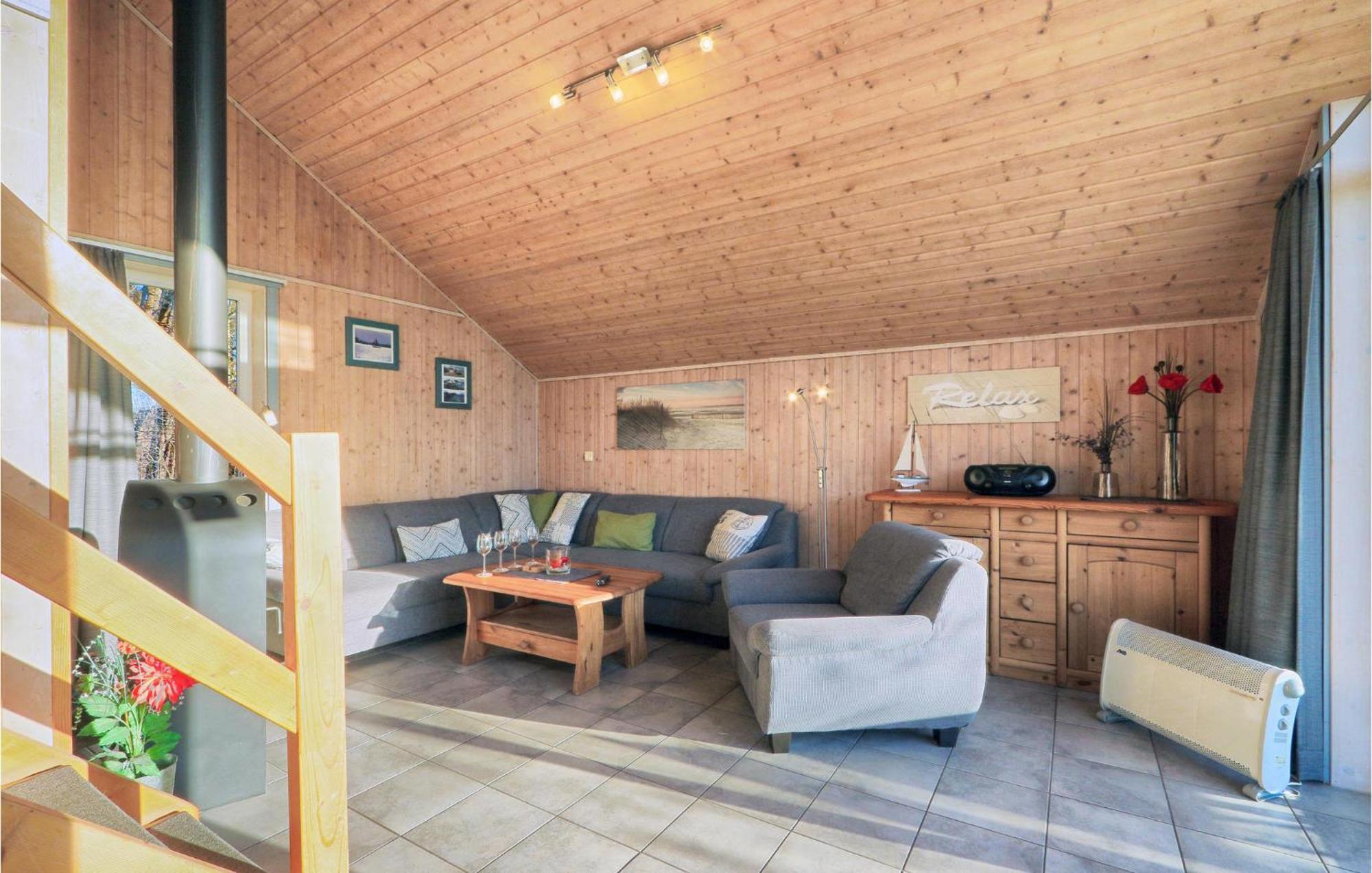 Stunning home in Rechlin with 2 Bedrooms, Sauna&WiFi Exterior foto